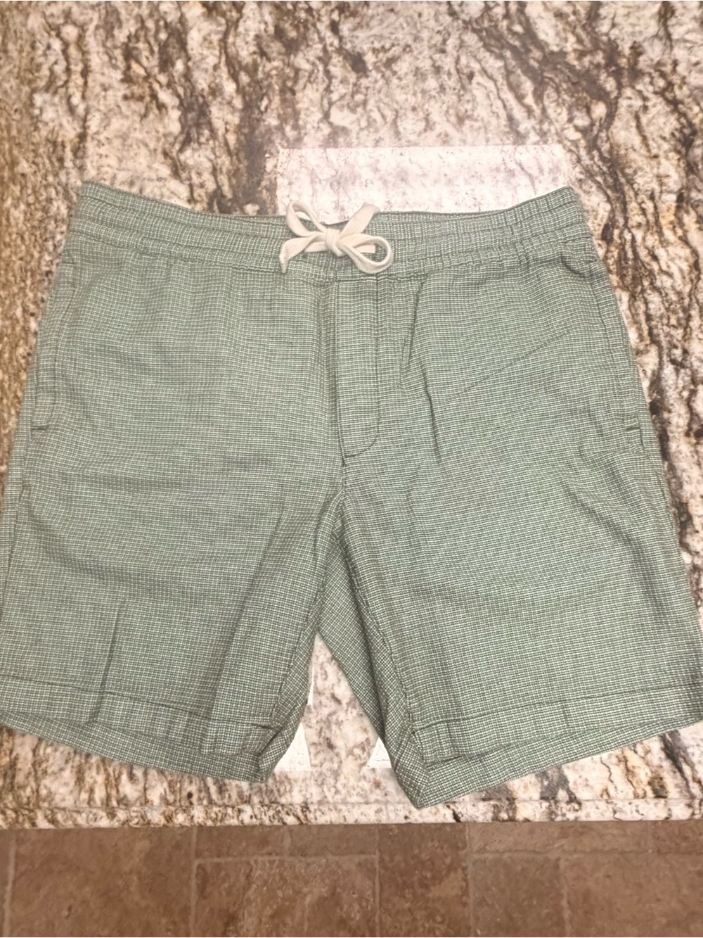 Goodfellow & Co Mens Size Medium Light Green and Tan Textured Drawstring Shorts